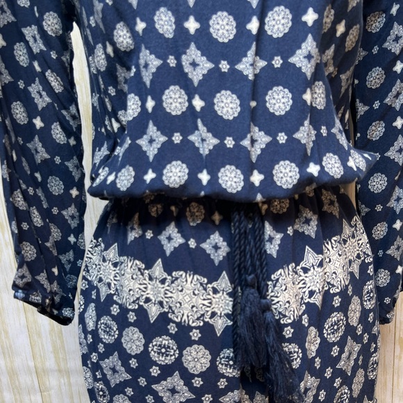 Rue 21 Three quarter Length Sleeve Boho - Blue & White Size Medium - Picture 12 of 16